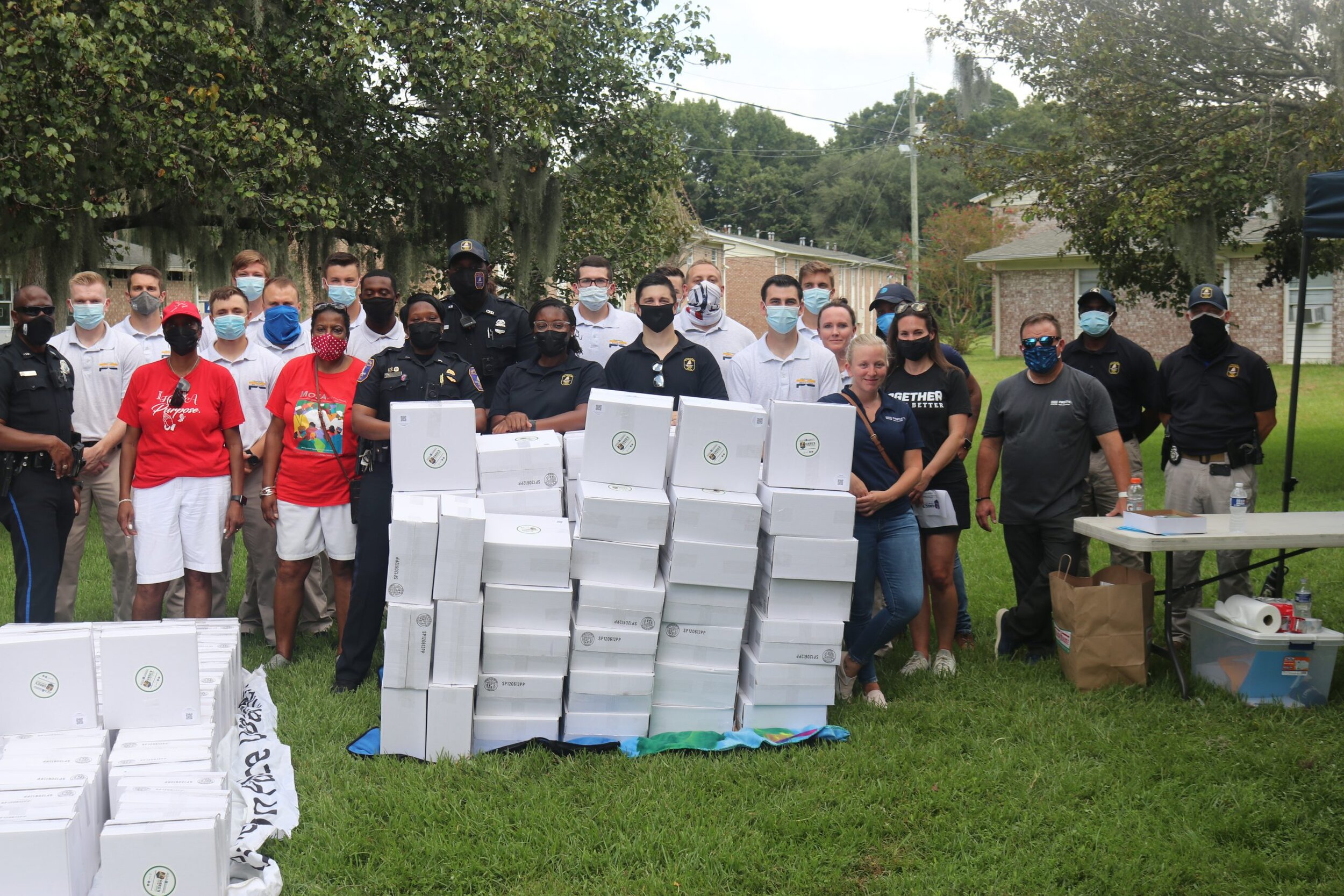 Charleston Police Department Participates in Greg’s Groceries